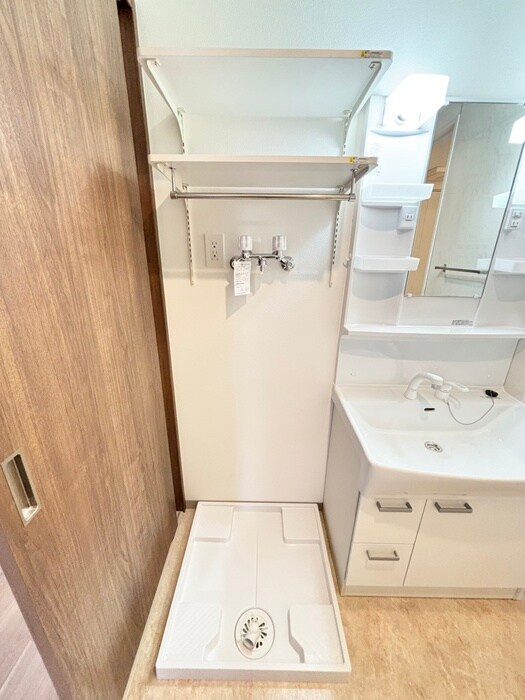 物件内観写真21　(洗濯機置場)