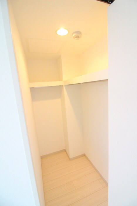 物件内観写真11　(収納)