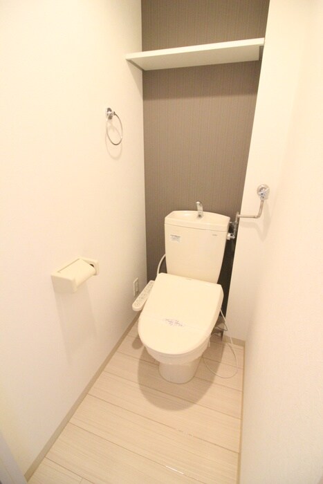 物件内観写真16　(トイレ)