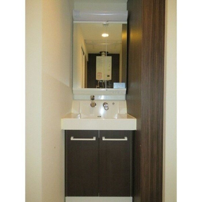 物件内観写真8　(洗面)