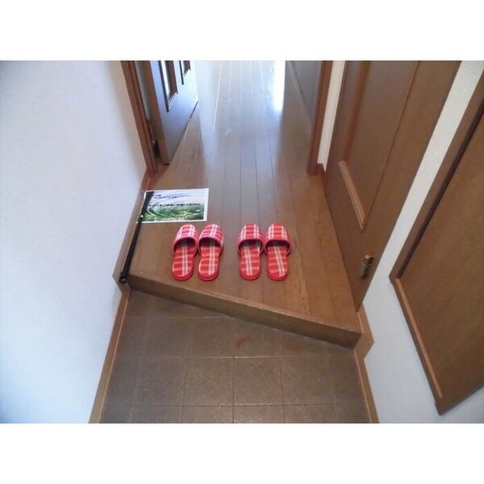 物件内観写真16　(廊下)