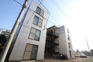 ラフォーレ本郷３外観写真