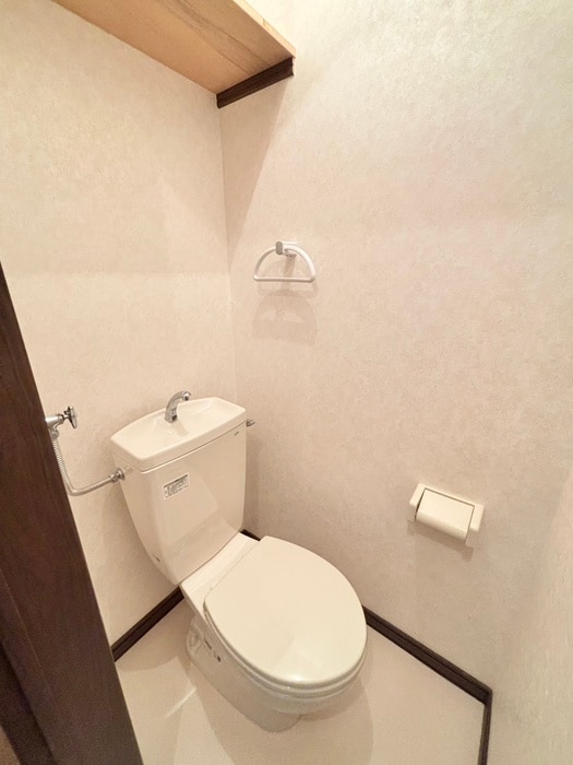 物件内観写真14　(トイレ)