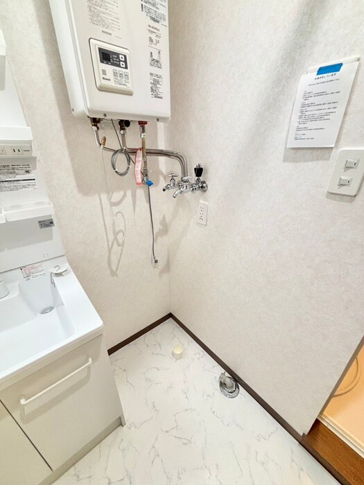 物件内観写真21　(洗濯機置場)