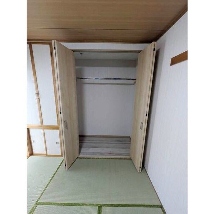 物件内観写真9　(収納)