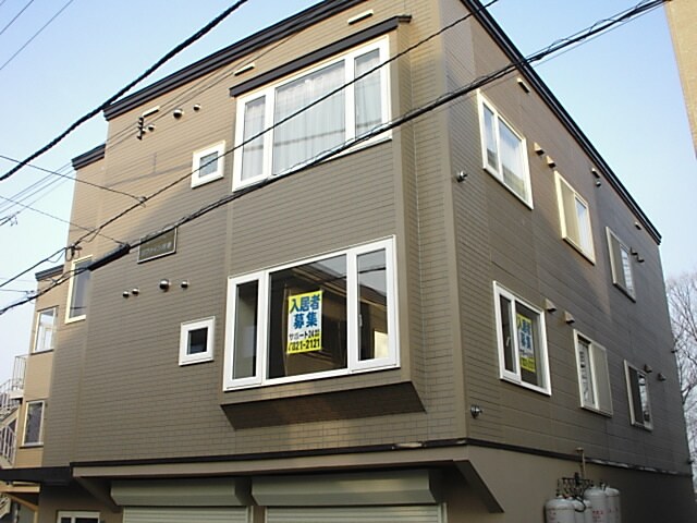 物件外観写真1　(外観写真)