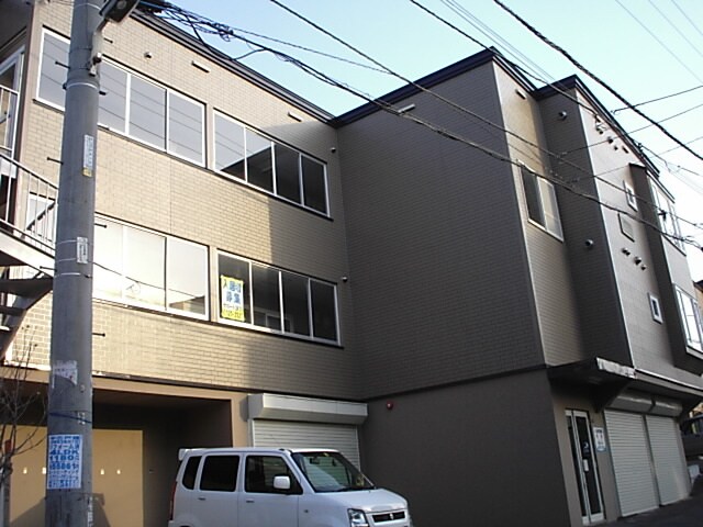 物件外観写真2　(外観写真)