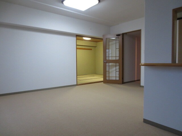 物件内観写真6　(居室)