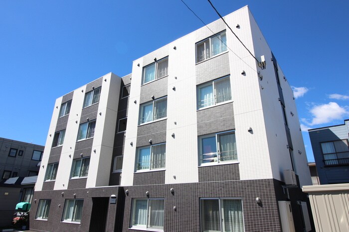 物件外観写真3　(外観写真)