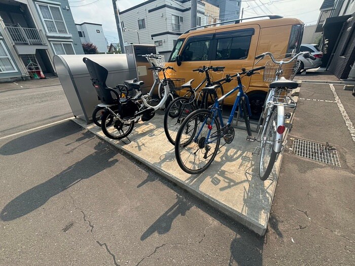 物件外観写真6　(建物設備)