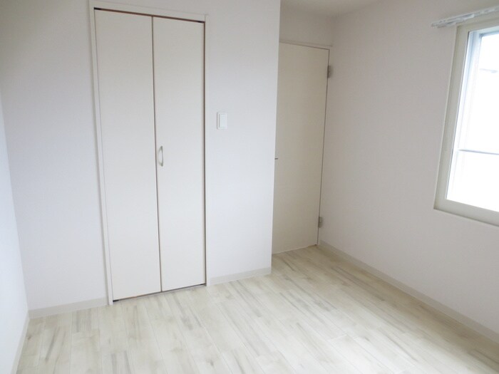 物件内観写真12　(居室)