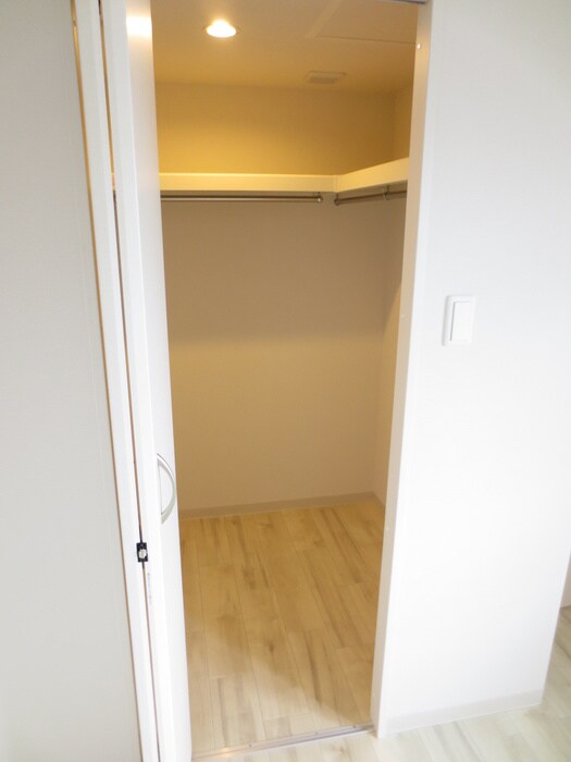 物件内観写真13　(収納)