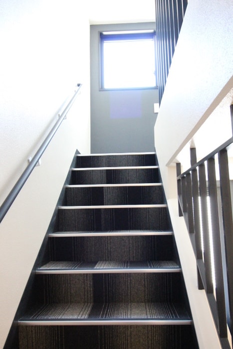 物件外観写真4　(エントランス部分)