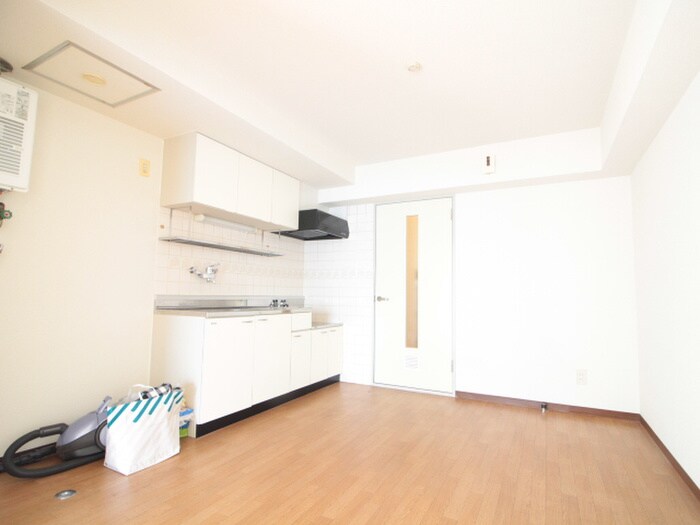 物件内観写真3　(居室)