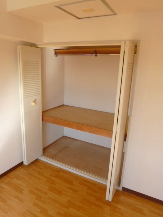 物件内観写真7　(収納)