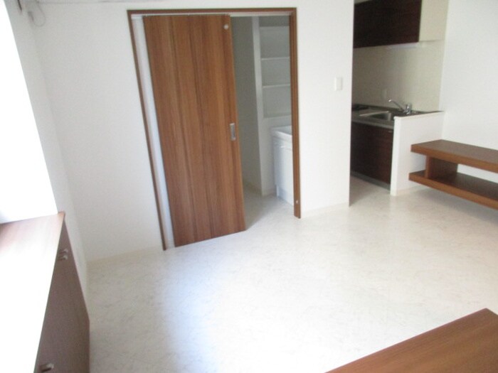 物件内観写真11　(居室)