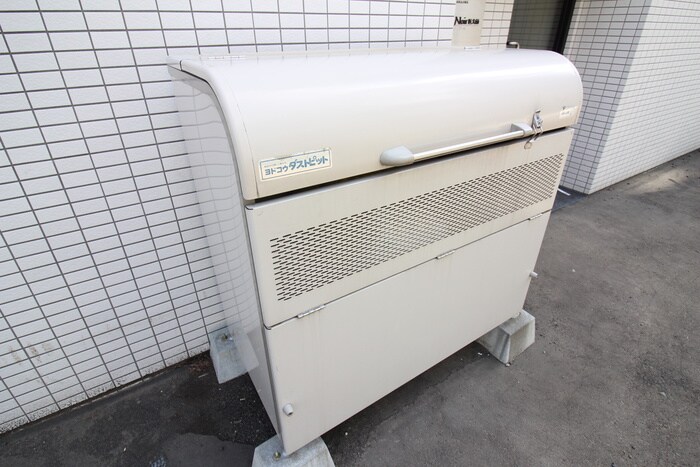 物件外観写真6　(建物設備)