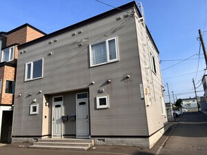 発寒８－７メゾネット外観写真