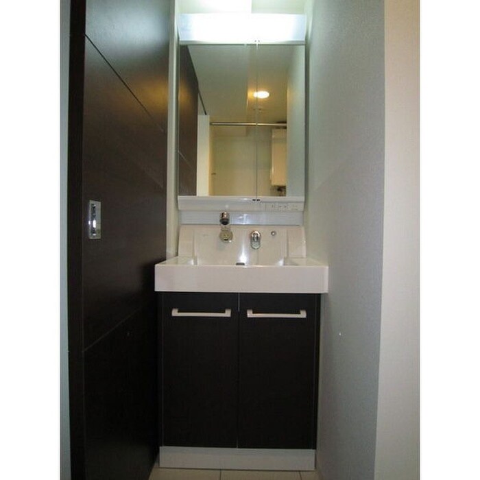 物件内観写真12　(洗面)