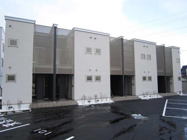 物件外観写真2　(外観写真)