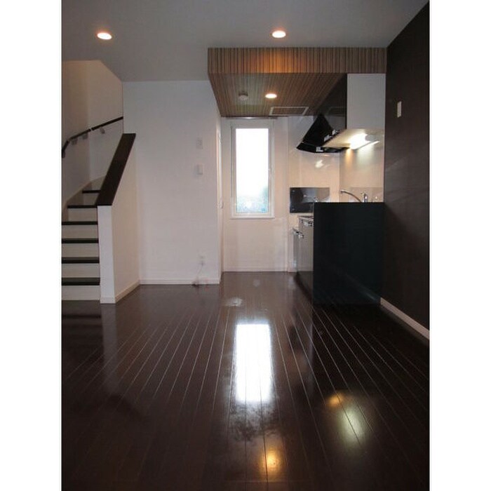 物件内観写真4　(居室)