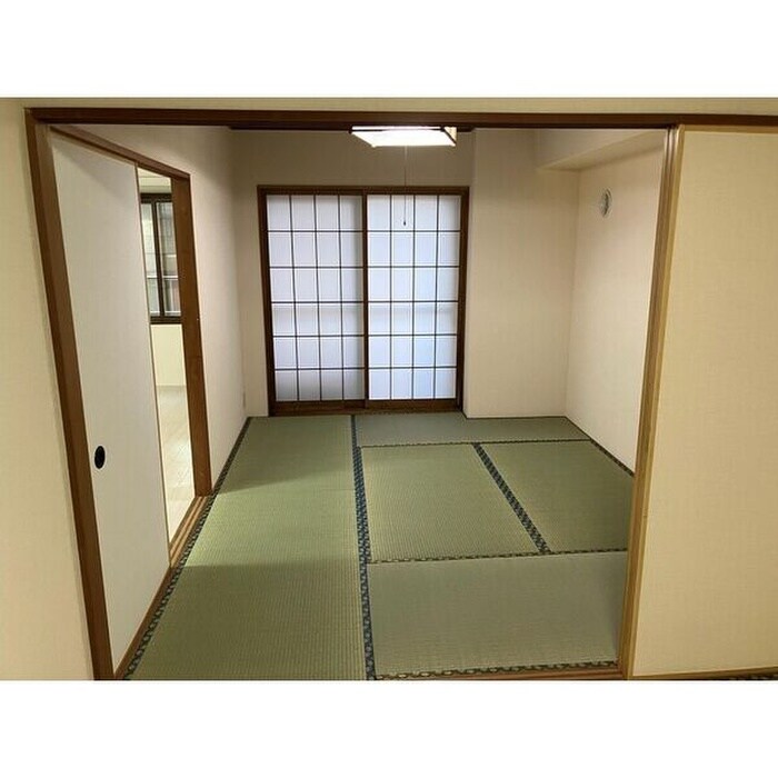 物件内観写真6　(居室)