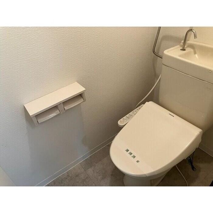 物件内観写真10　(トイレ)