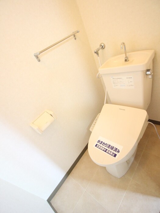 物件内観写真14　(トイレ)