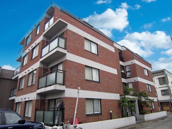 ストロール札幌の物件外観写真