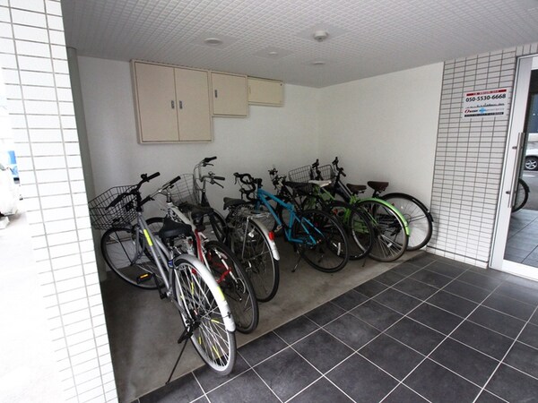 駐輪場