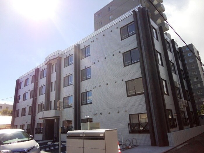 グランメール月寒EASTの物件外観写真