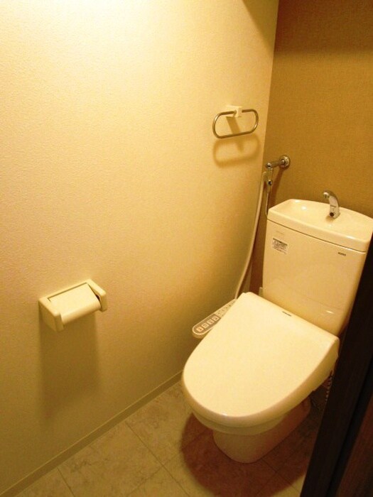 物件内観写真15　(トイレ)