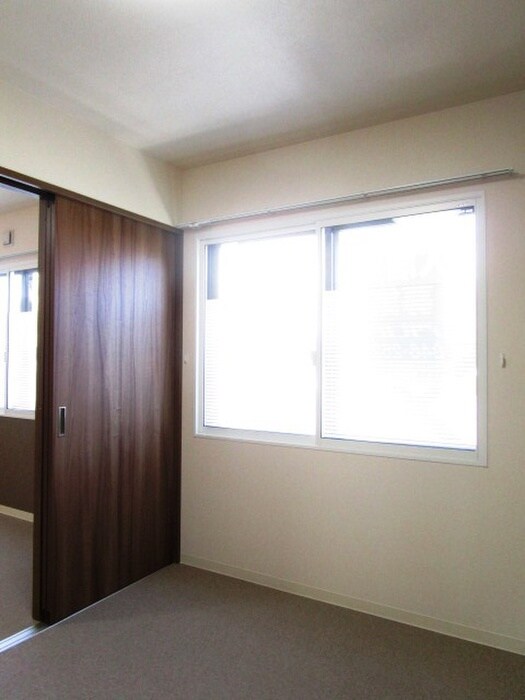 物件内観写真18　(居室)