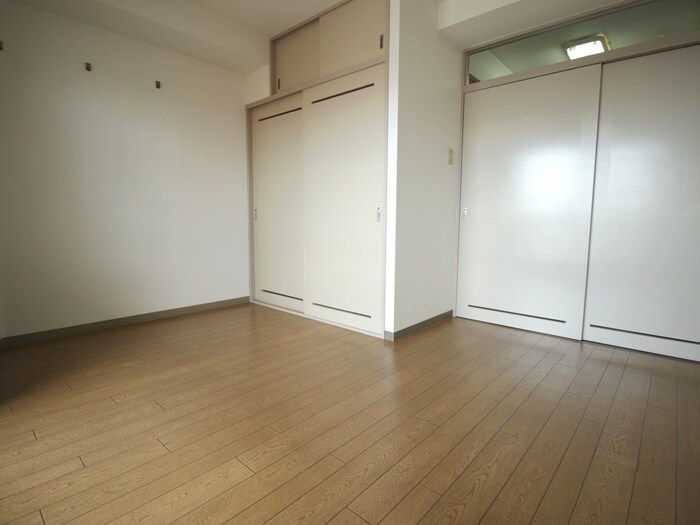 物件内観写真10　(居室)