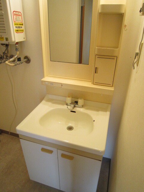 物件内観写真9　(洗面)