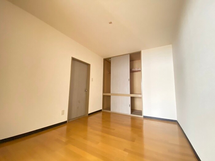 物件内観写真11　(居室)