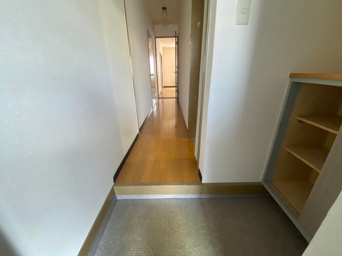 物件内観写真19　(玄関)