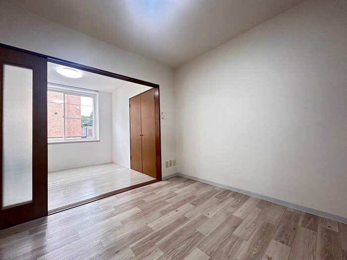 物件内観写真8　(居室)