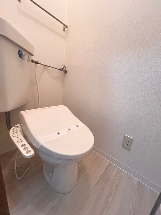 物件内観写真13　(トイレ)