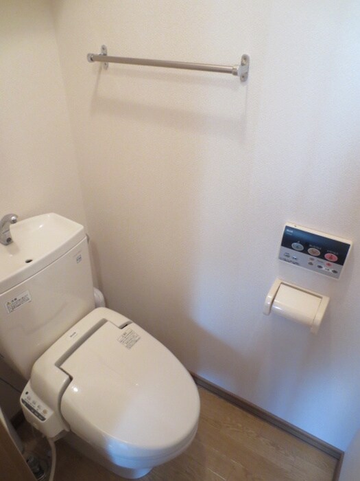 物件内観写真12　(トイレ)