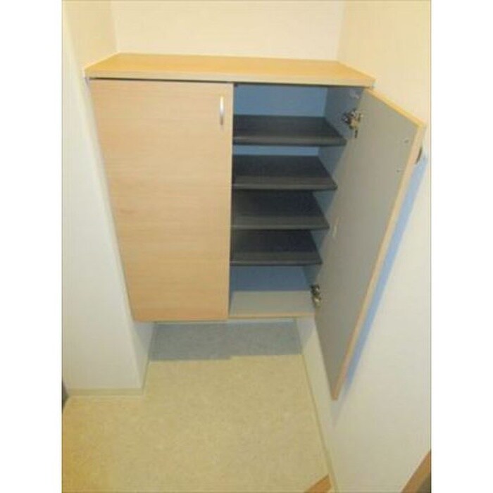 物件内観写真16　(靴箱)