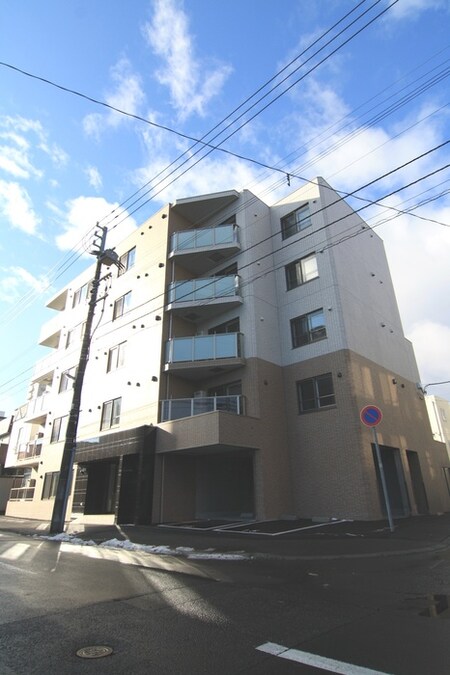 ARROWS南円山外観写真