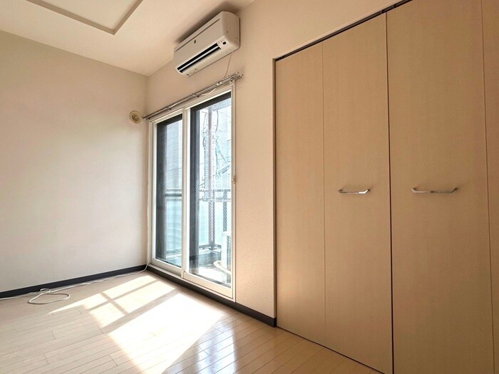 物件内観写真12　(居室)