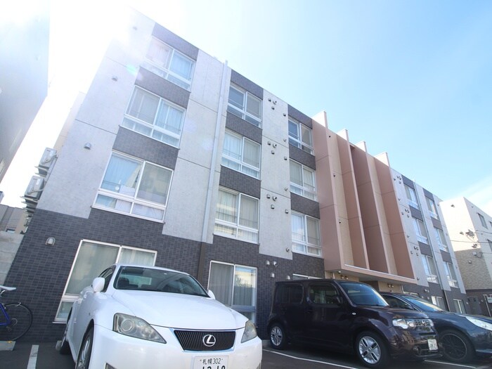 物件外観写真2　(外観写真)