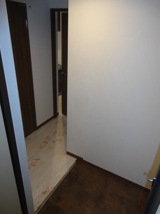 物件内観写真22　(玄関)