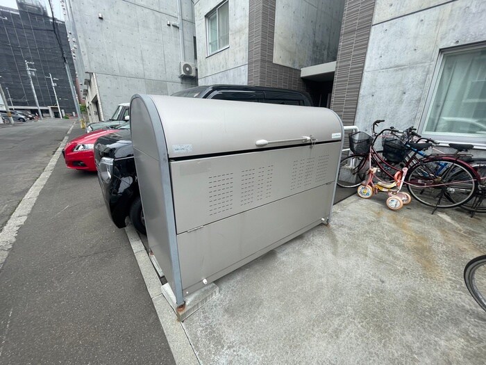 物件外観写真4　(建物設備)