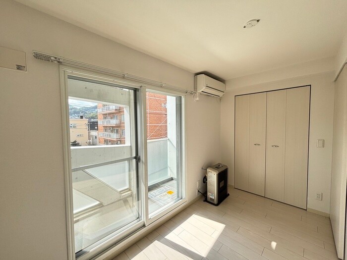 物件内観写真11　(居室)