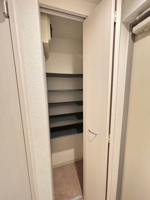 物件内観写真19　(靴箱)