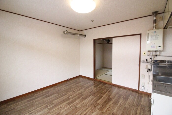 物件内観写真7　(居室)