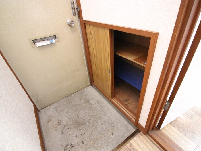 物件内観写真18　(靴箱)